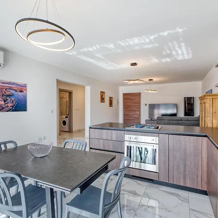 Seaside Comfort In Marsascala, 2br With Balcony By 360 Estates *