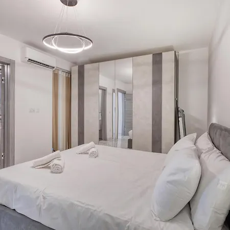 Seaside Comfort In Marsascala, 2br With Balcony By 360 Estates