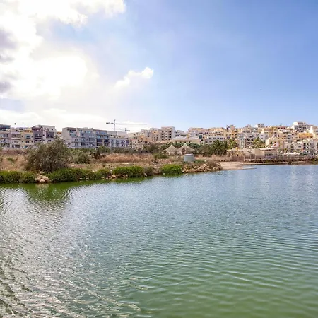 Seaside Comfort In Marsascala, 2br With Balcony By 360 Estates * Tas-Sienja