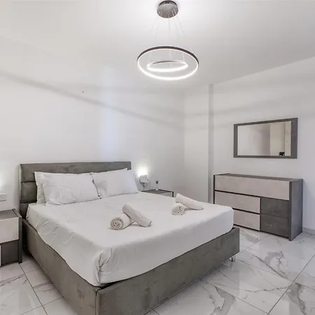Apartmán Seaside Comfort In Marsascala, 2br With Balcony By 360 Estates *