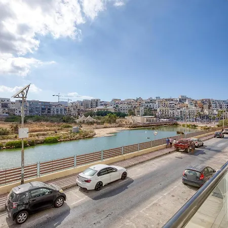 Apartmán Seaside Comfort In Marsascala, 2br With Balcony By 360 Estates *
