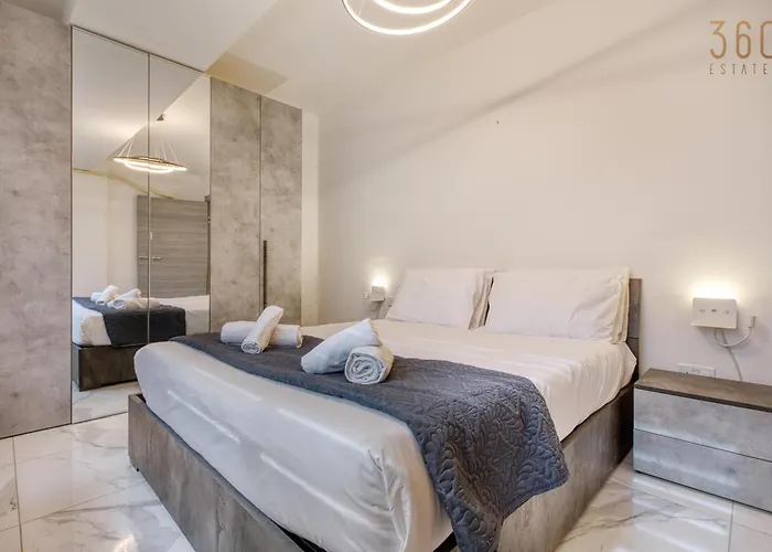 Apartment Seaside Comfort In Marsascala, 2br With Balcony By 360 Estates *