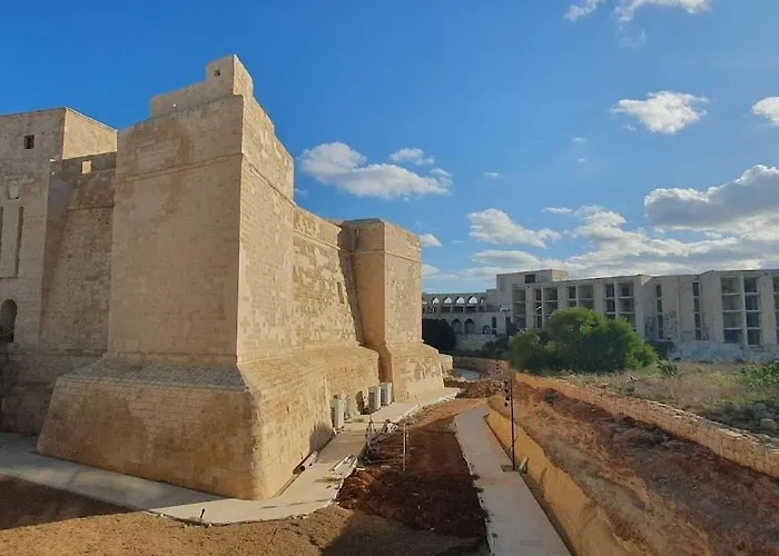 Seaside Comfort In Marsascala, 2br With Balcony By 360 Estates Apartment *