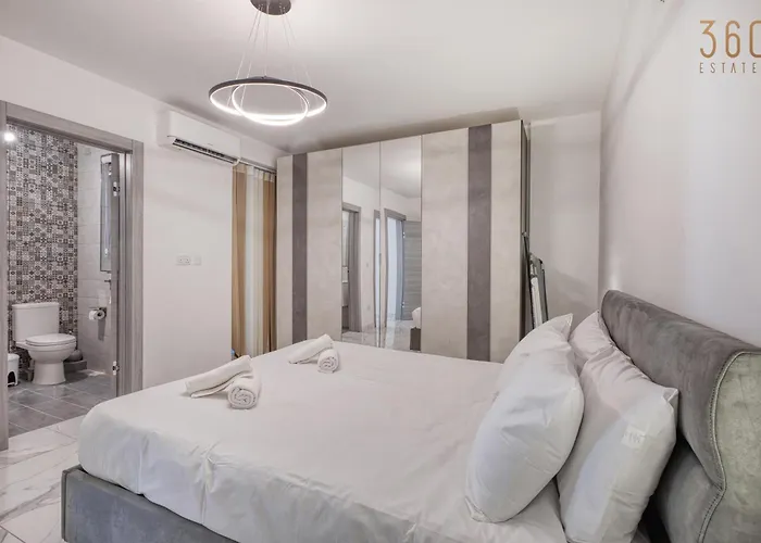 Seaside Comfort In Marsascala, 2br With Balcony By 360 Estates