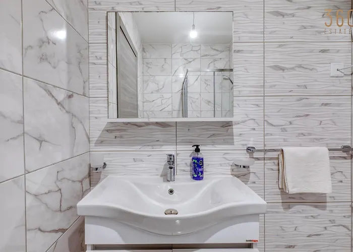 Apartment Seaside Comfort In Marsascala, 2br With Balcony By 360 Estates