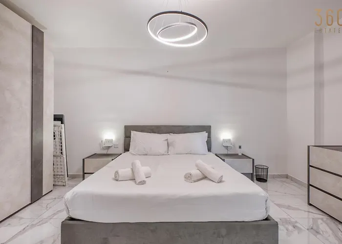 Seaside Comfort In Marsascala, 2br With Balcony By 360 Estates *